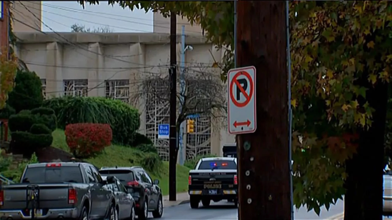Al principio, el tirador se ha atrincherado en la sinagoga. Foto: Reuters