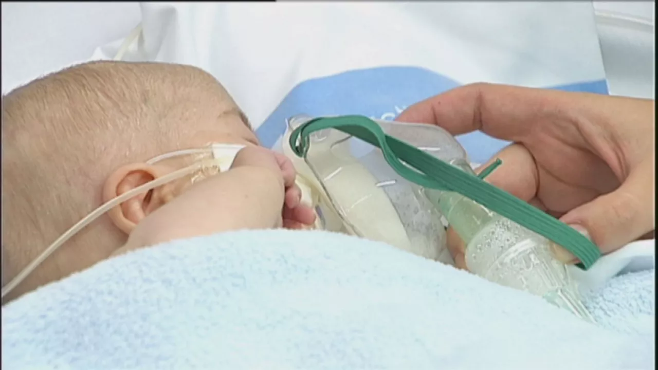 Haur bat bronkiolitisarekin. Argazkia: EiTB