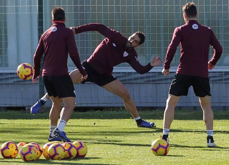 Athletic Raúl García entrenamiento previo al partido frente al RCD Espanyol
