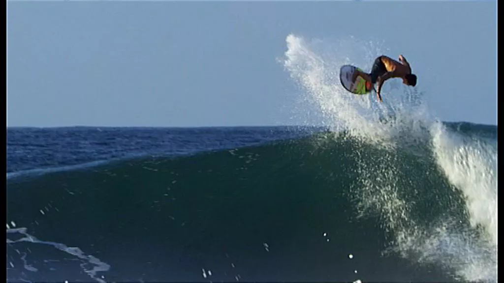 20181219115022_video-basque-country-surf-company_