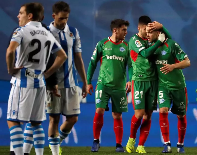 ALAVÉS   REAL (0 1)