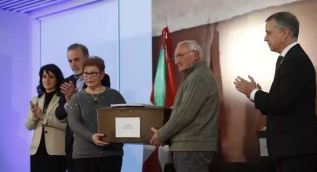 Foto de archivo de un acto de homenaje a personas fusiladas del Gobierno Vasco