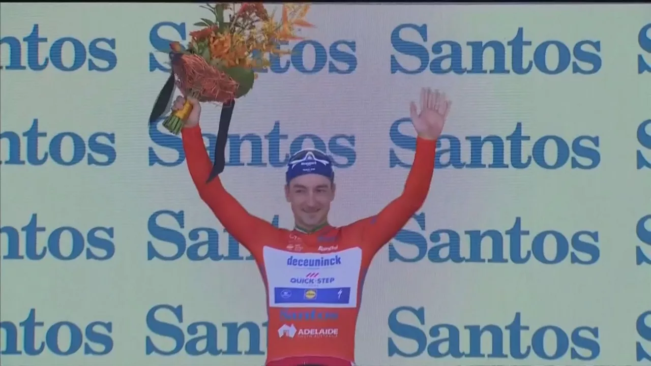 20190115114452_primera-etapa-tour-down-under-2019-elia-viviani-ganador_