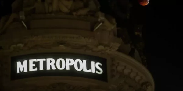 Ilargi eklipse osoa Madrilen. Argazkia: EFE.