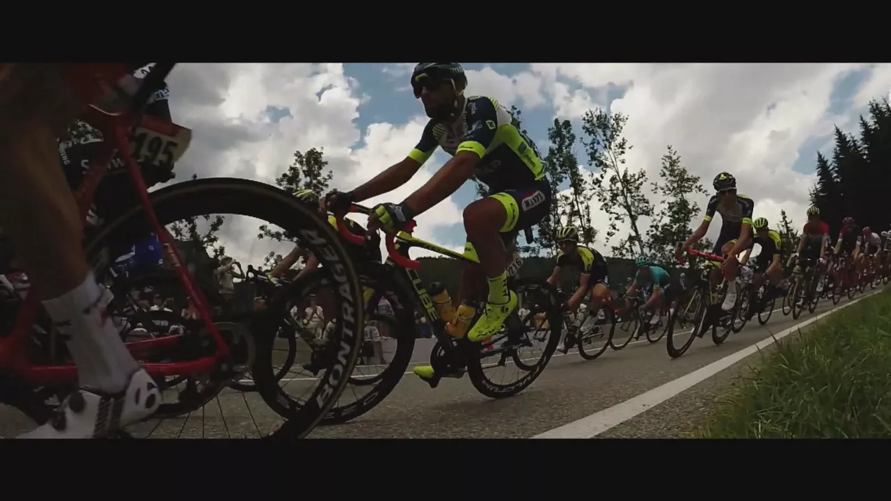 20190129150004_ciclismo-peloton_