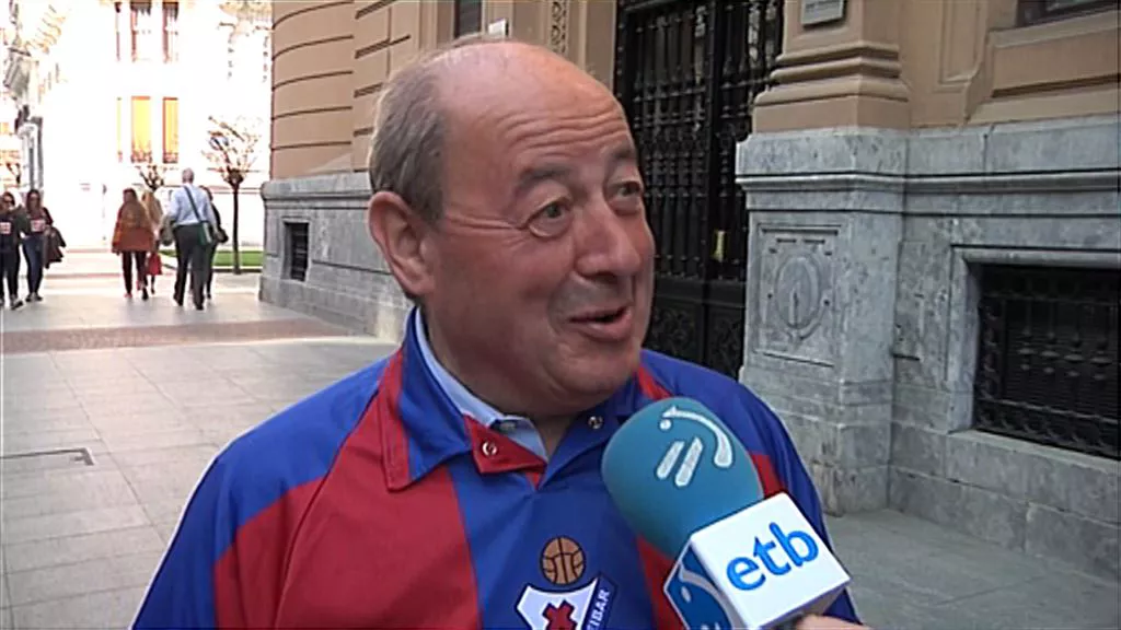 20190223144221_aficionado-eibar_