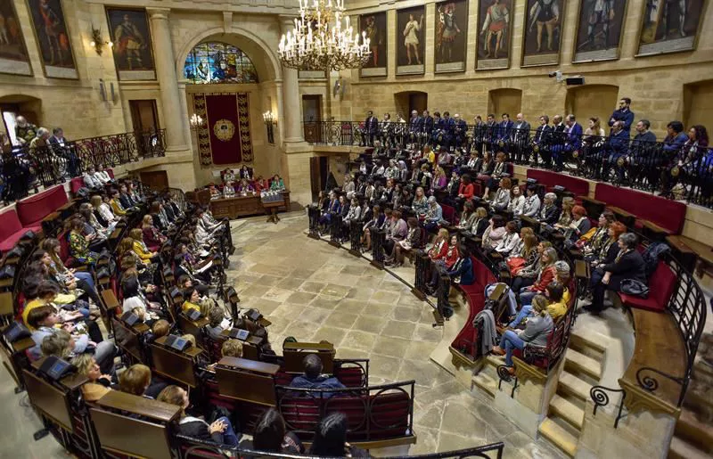 GERNIKA EMAKUME HAUTETSIAK efe