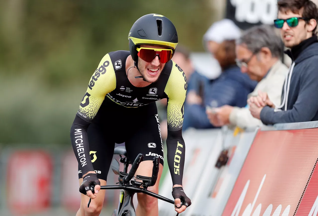 PARIS NIZA SIMON YATES EFE