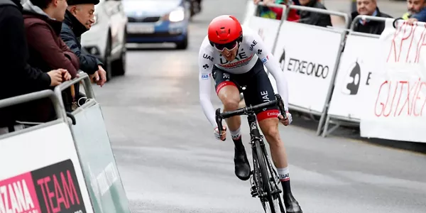 Daniel Martínez, durante la prueba contra el crono en Zumarraga. Foto: EFE