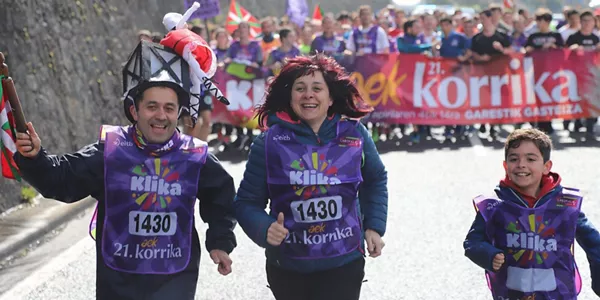 Korrika 21 apirilak 10 Argazkia AEK