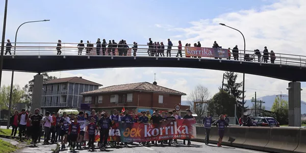 Korrika 21 apirilak 10 Argazkia AEK