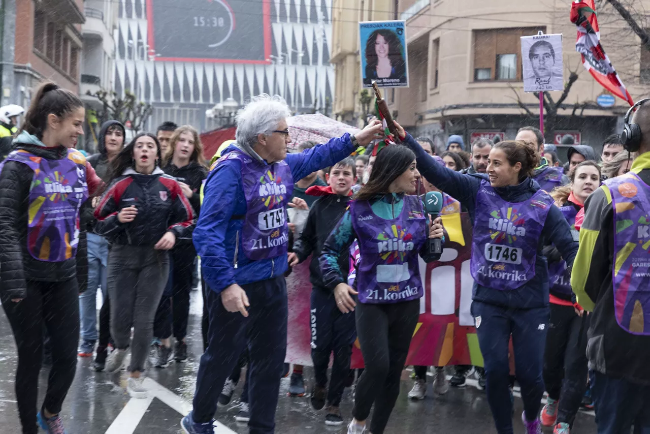 EiTB, con la Korrika. Foto: EiTB.