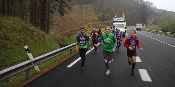 Korrika apirilak 12 argazkia AEK