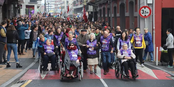 Korrika apirilak 12 argazkia AEK