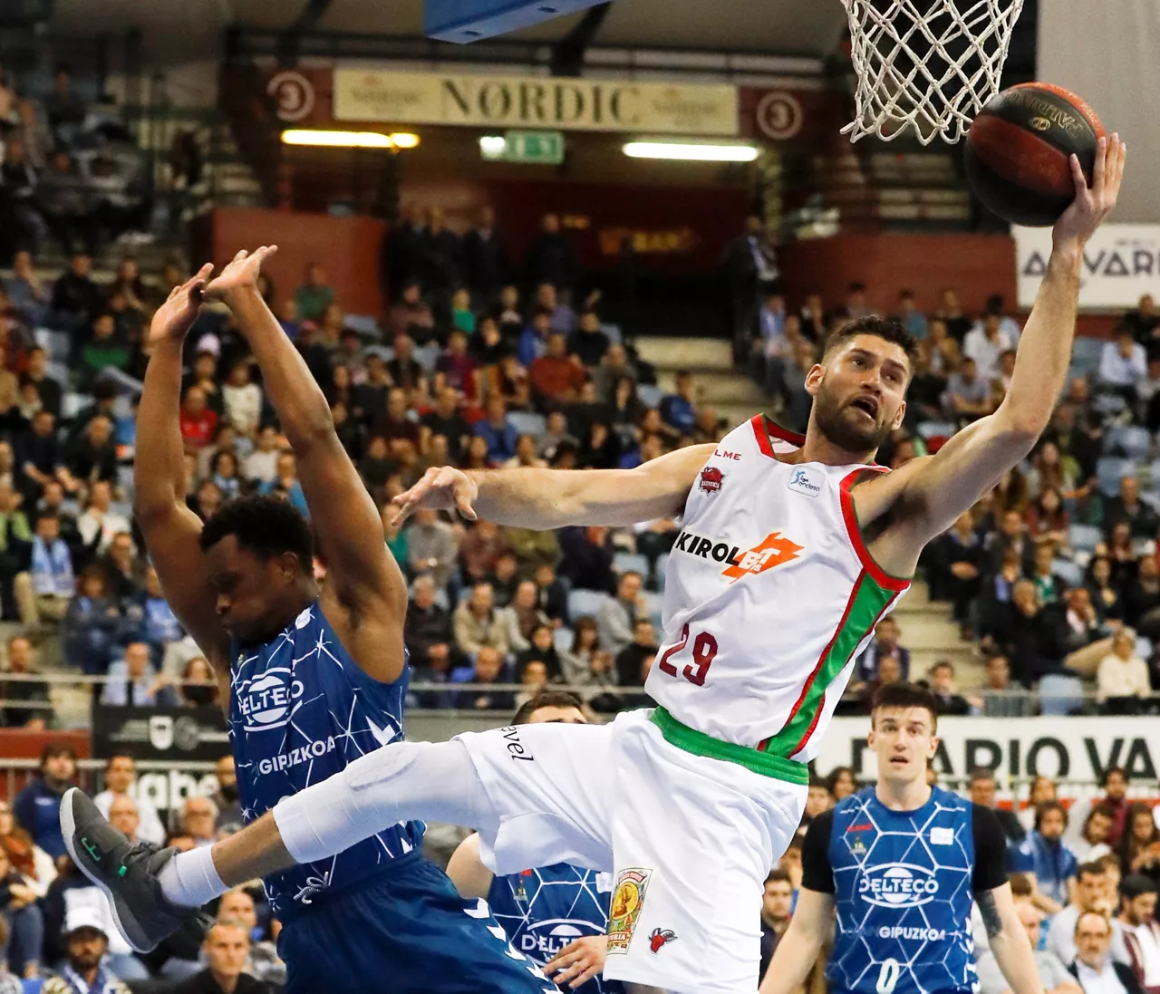GARRET NEVELS PATRICIO GARINO DELTECO GBEC KIROLBET BASKONIA EFE