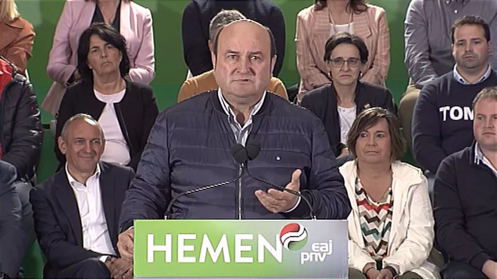 20190516213343_andoni-ortuzar_