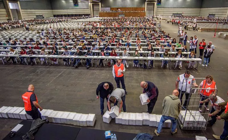 Lan-eskaintza publiko bateko deialdiaren irudia