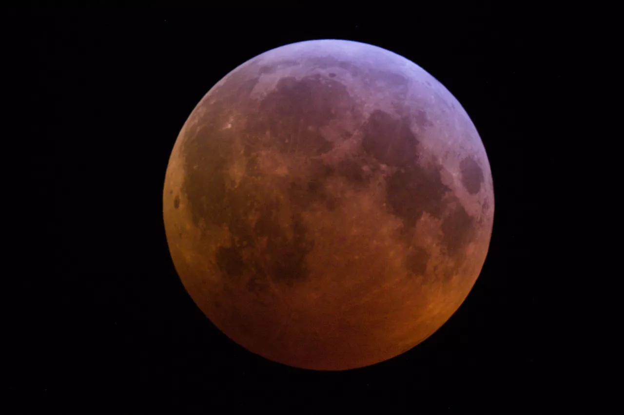 ECLIPSE LUNAR 2019