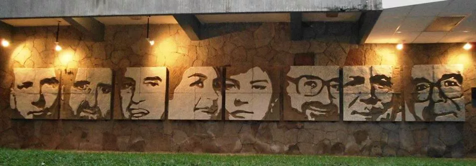 1989ko sarraskian El Salvadoren hildakoen omenezko murala