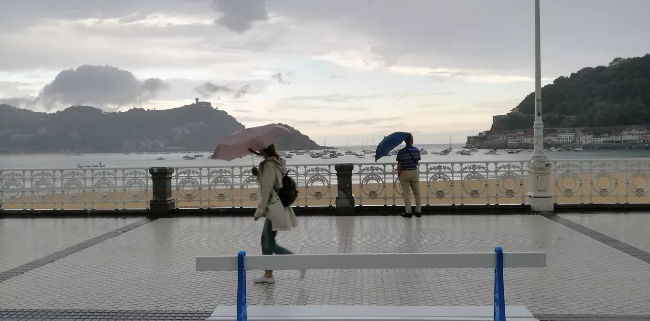 TORMENTAS Y LLUVIA EN DONOSTIA