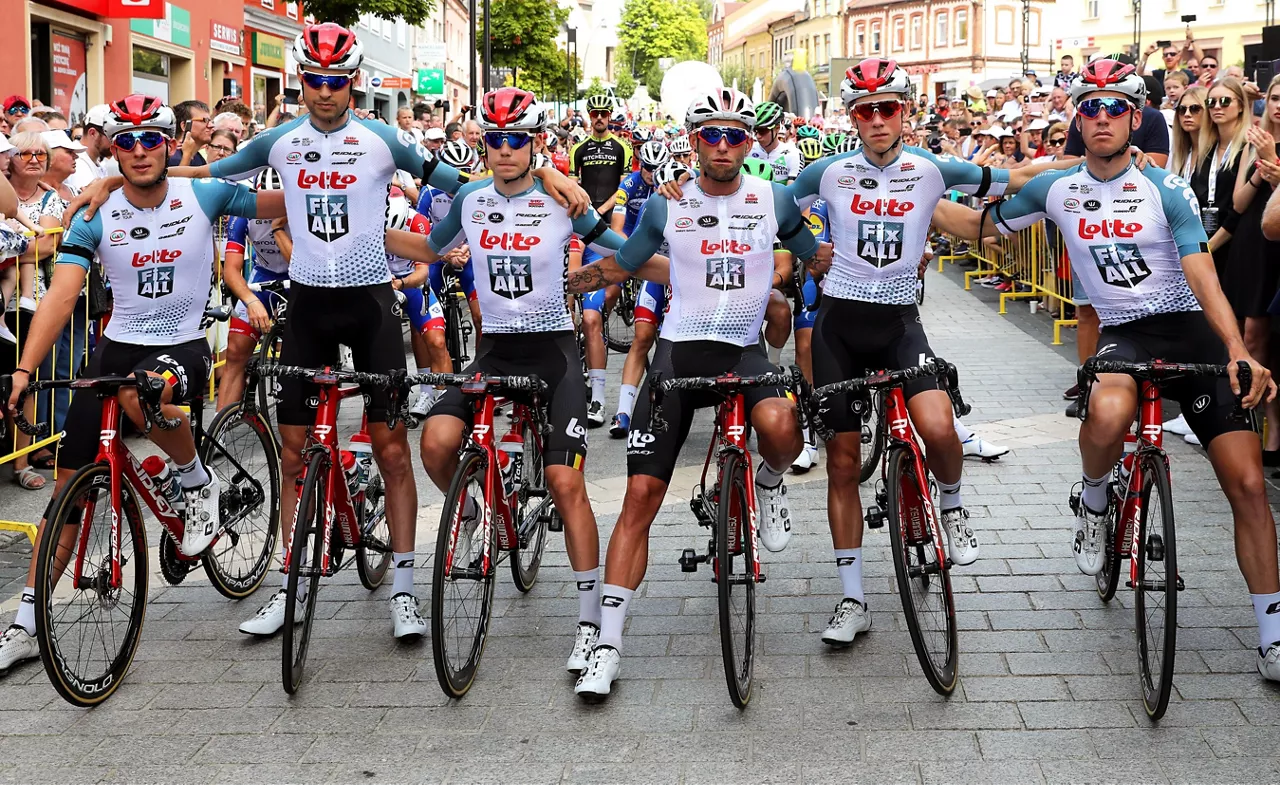 LOTTO SOUDAL HOMENAJE TOUR POLONIA EFE