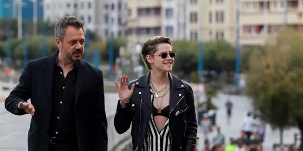 Benedict Andrews eta Kristen Stewart. Argazkia: EFE