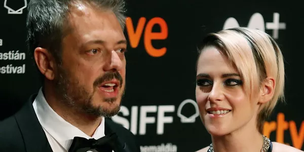 Kristen Stewart y Benedict Andrews. Foto: EFE