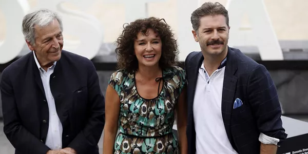 Costa Gavras, Valeria Golino eta Alexandros Bourdoumis. Argazkia: EFE