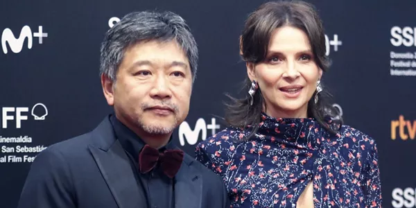Hirokazu Koreeda eta Juliette Binoche. Argazkia: EFE