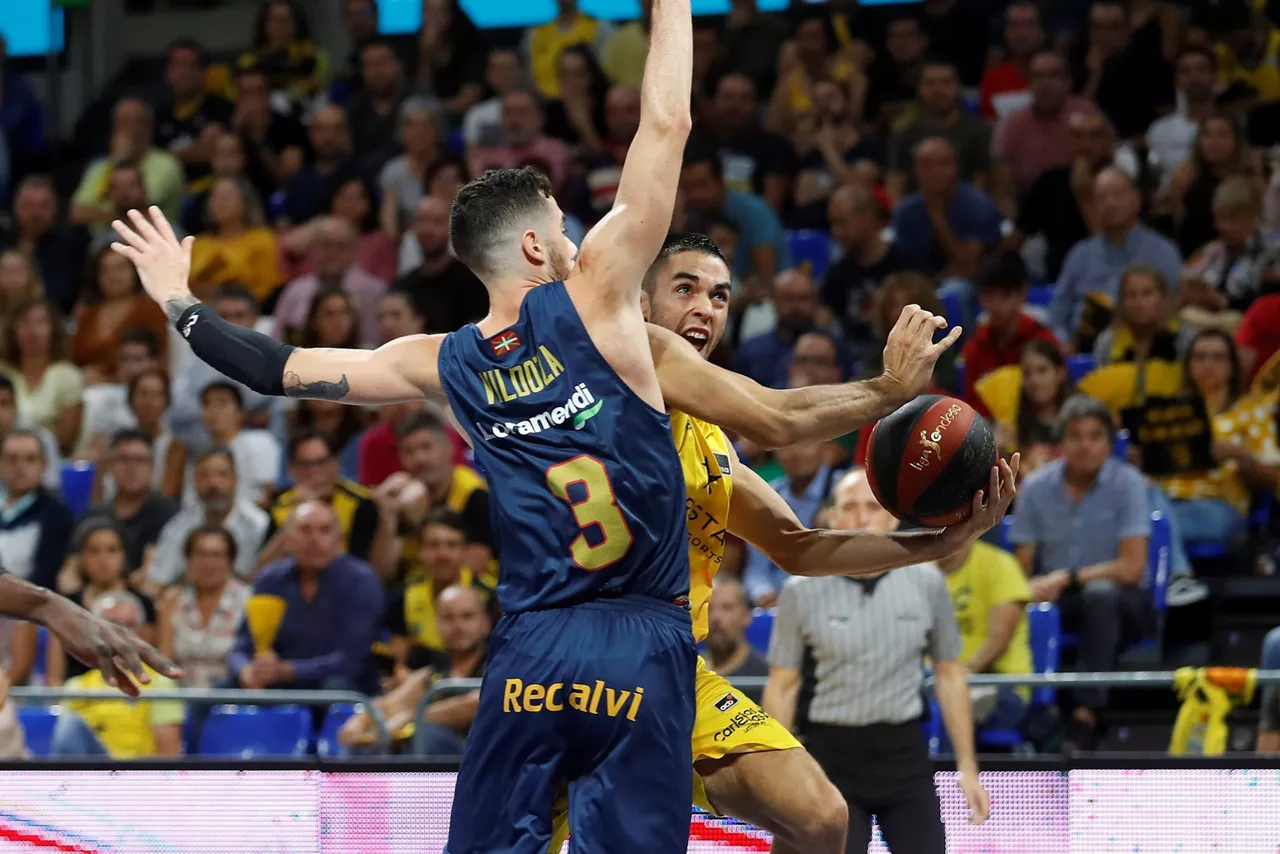 TENERIFE BASKONIA EFE