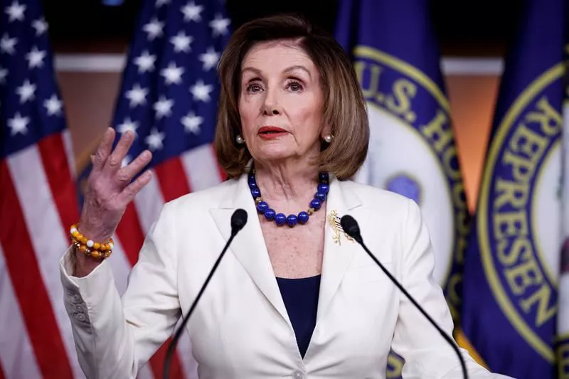 PELOSI eeuu efe