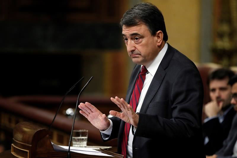 AITOR ESTEBAN INVESTIDURA INBESTIDURA URTARRILAK 4 EFE