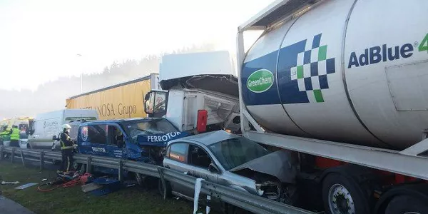 Hainbat ibilgailuen arteko istripua, Zumarragan (@SuhiltzaileGIP)