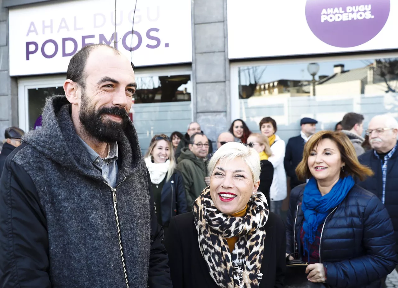 Podemos Euskadi ha inaugurado una nueva sede en el barrio de Gros de San Sebastián. Foto: EFE.