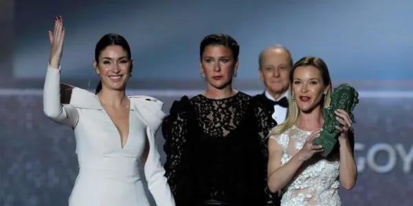 Las hijas de Pepa Flores "Marisol", Maria Esteve, Tamara Gades y Celia Flores. EFE.