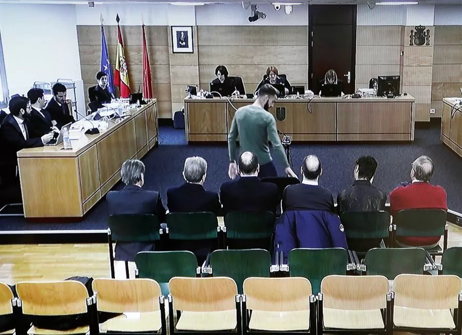 'Osasuna auzia'ren aurreko saio bat.