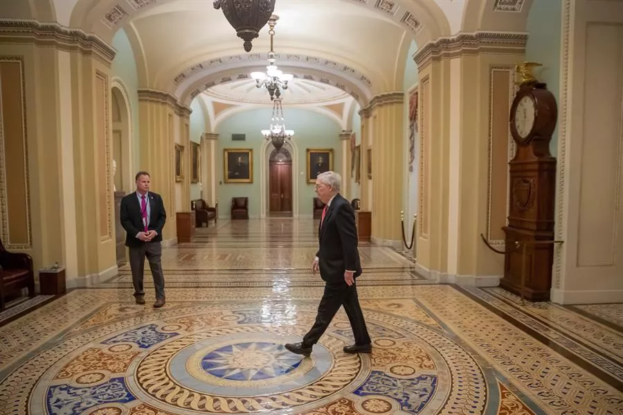 MITCH MCCONNELL errepublikanoen gehiengoaren ordezkaria Senatuan portavoz mayoría republicana Senado EE. UU. EFE AEB