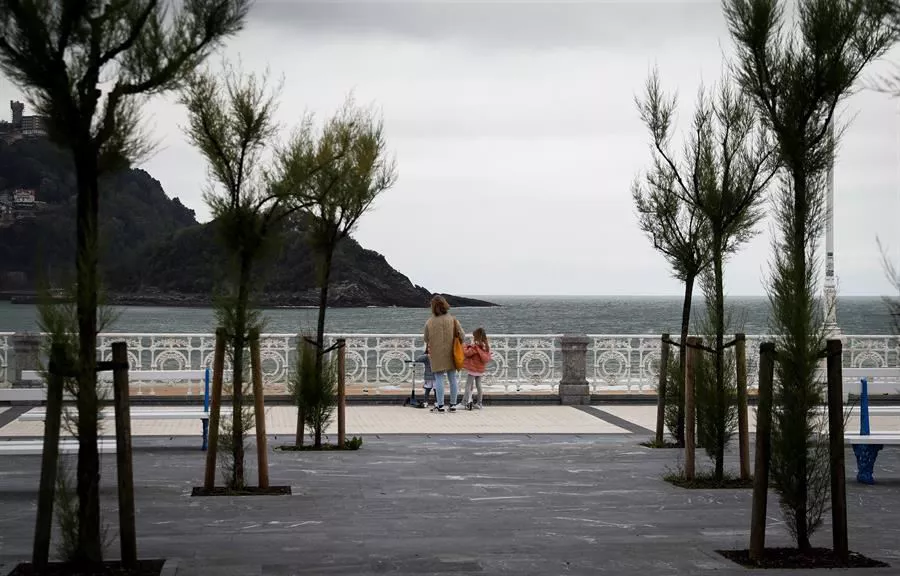 Una imagen de la bahía de la Concha. Foto de archivo: EFE
