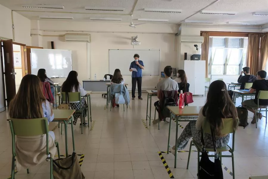 Insituto institutua clase eskola koronabirusa coronavirus EFE