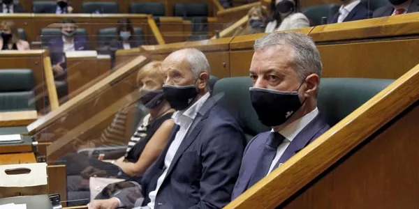 Iñigo Urkullu, Josu Erkoreka y Arantza Tapia. Foto: EFE