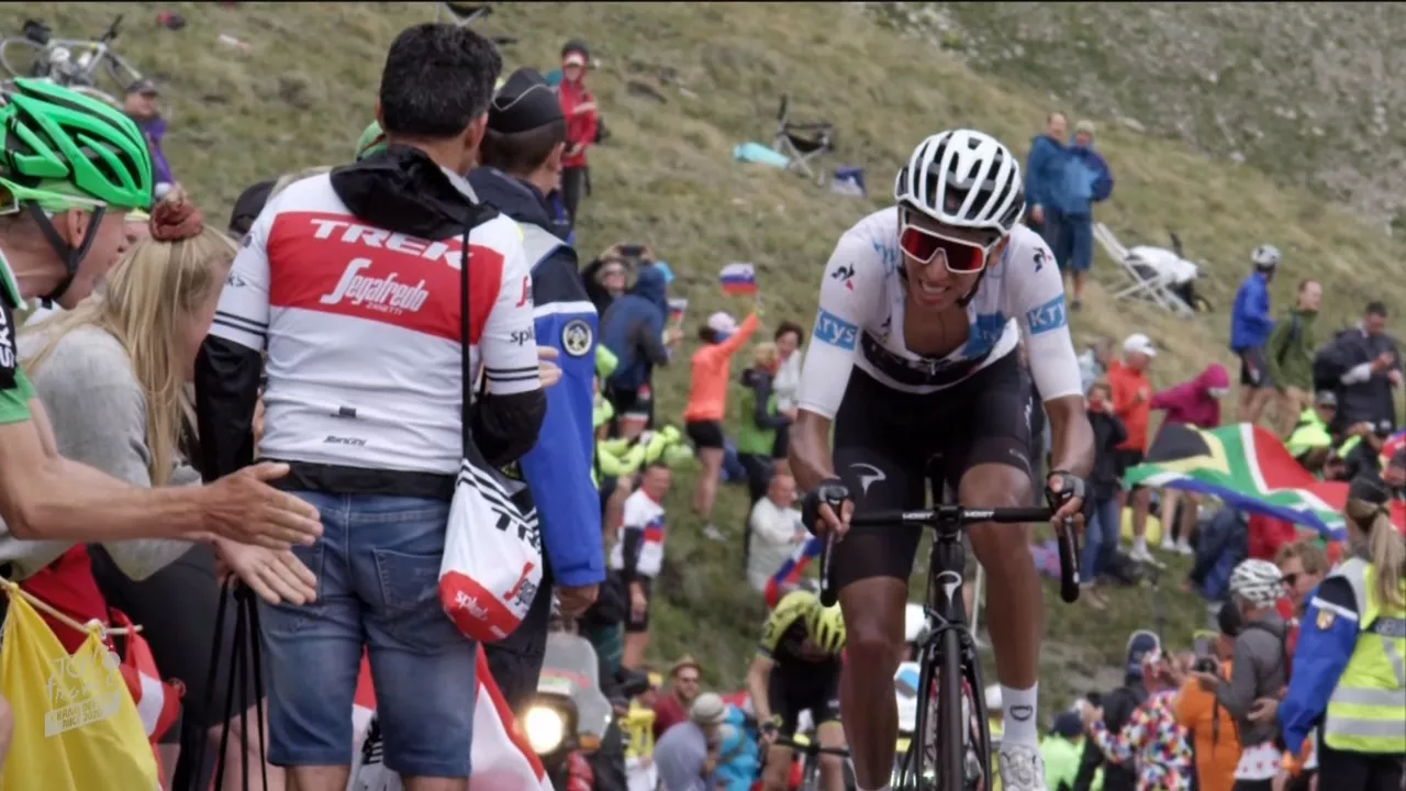 20200828131143_egan-bernal_