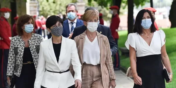 Las consejeras Iriarte, Tapia, Beltrán de Heredia. Foto: EFE