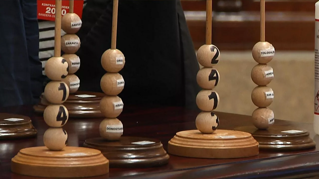 Kontxako Banderako kaleen zozketa.