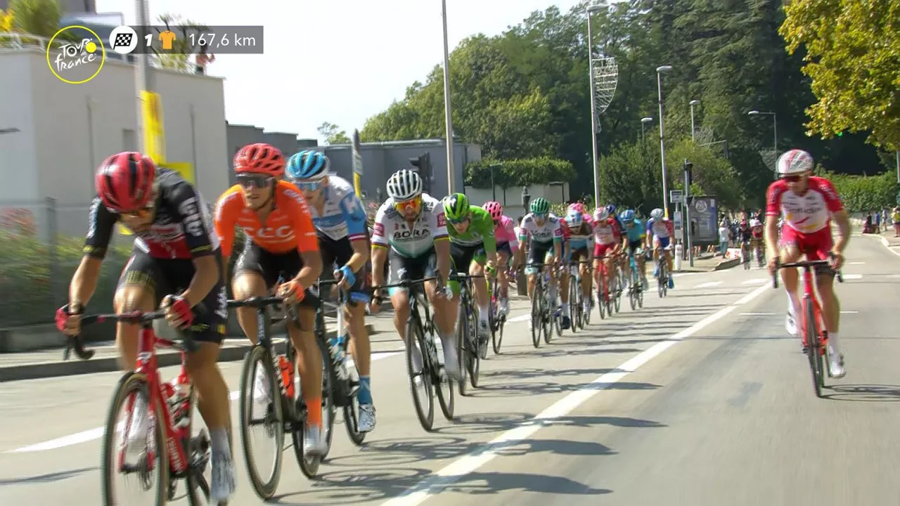 20200916123612_tour-ciclistas-peloton-etapa-17_