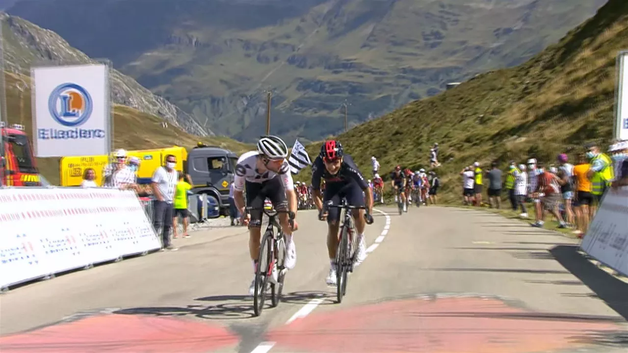 20200917140722_tour-esprint-carapaz-hirschi_