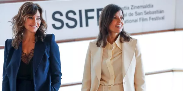 Elena Anaya eta Gina Gershon. Argazkia: EFE