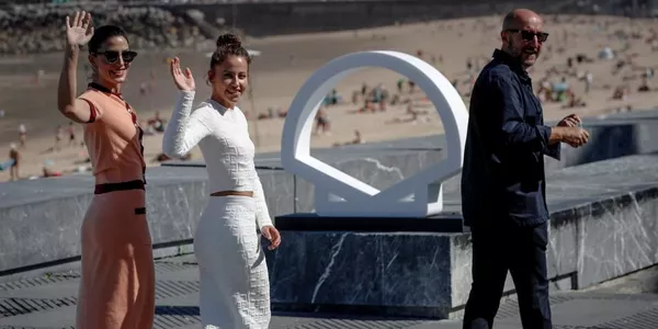 Bárbara Lennie, Irene Escolar eta Diego Postigo. Argazkia: EFE