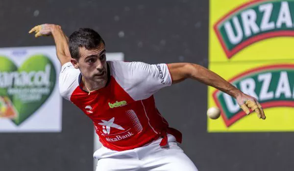 AGIRRE PELOTA FOTOBAIKO