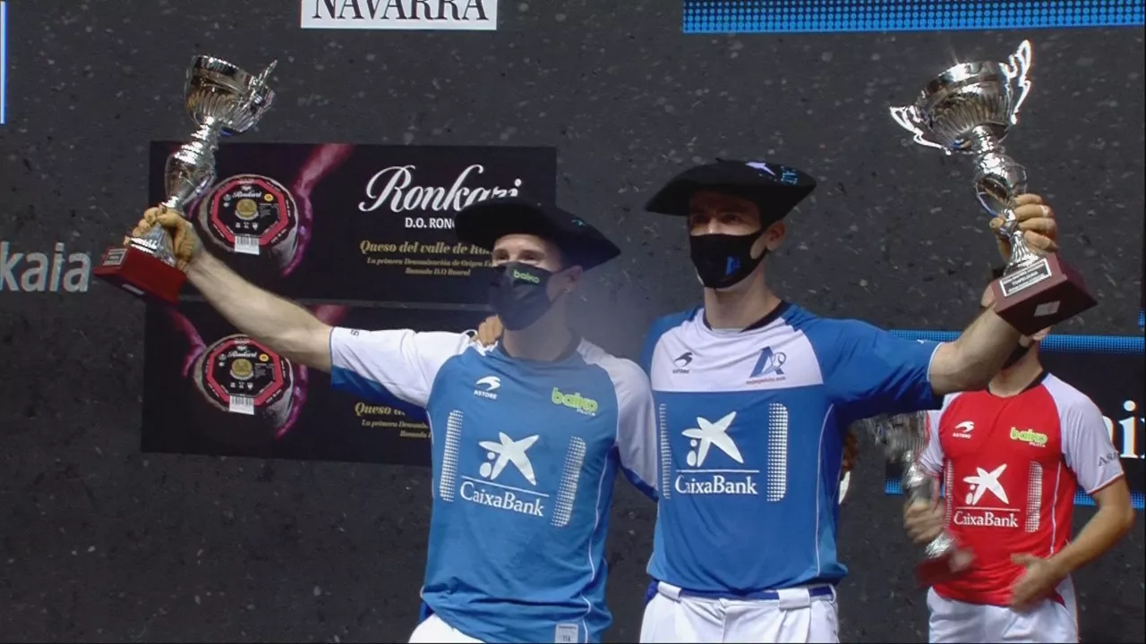 Beñat Rezusta eta Iñaki Artola. Bideotik hartutako argazkia