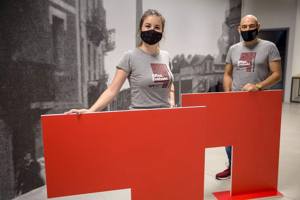 Álvarez eta Etxaburu, prentsaurrekoan.